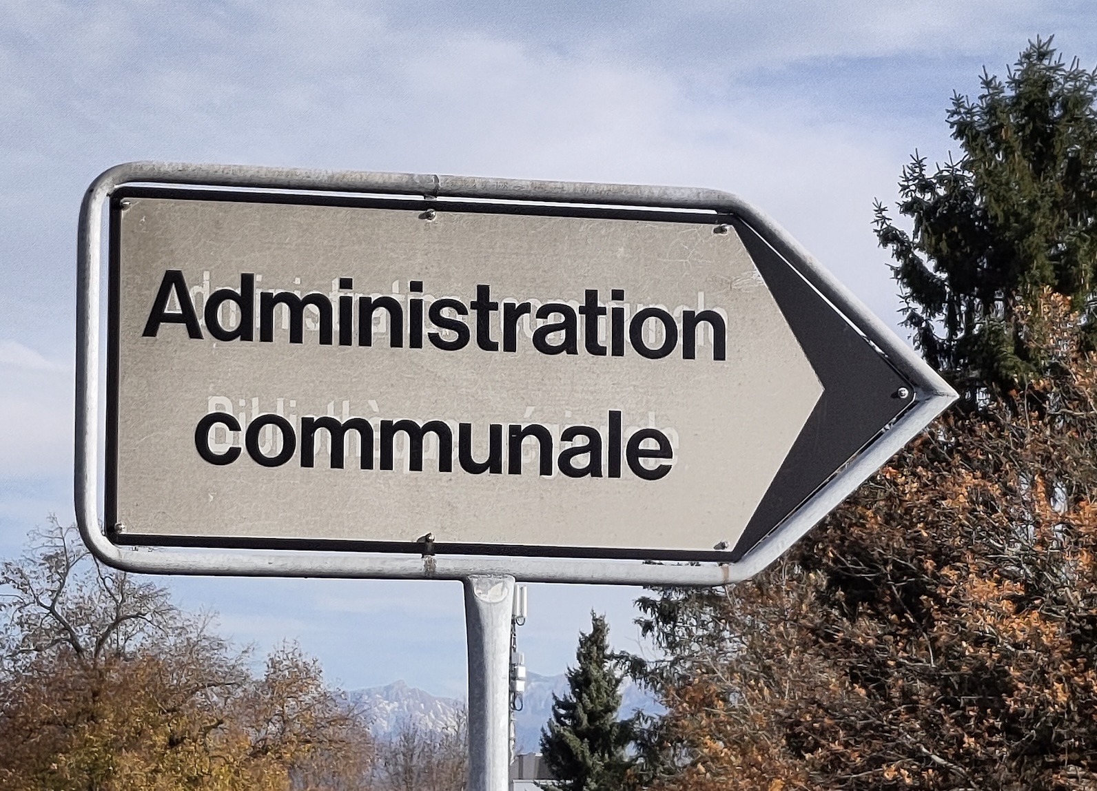 Collaboration avec les autorités locales